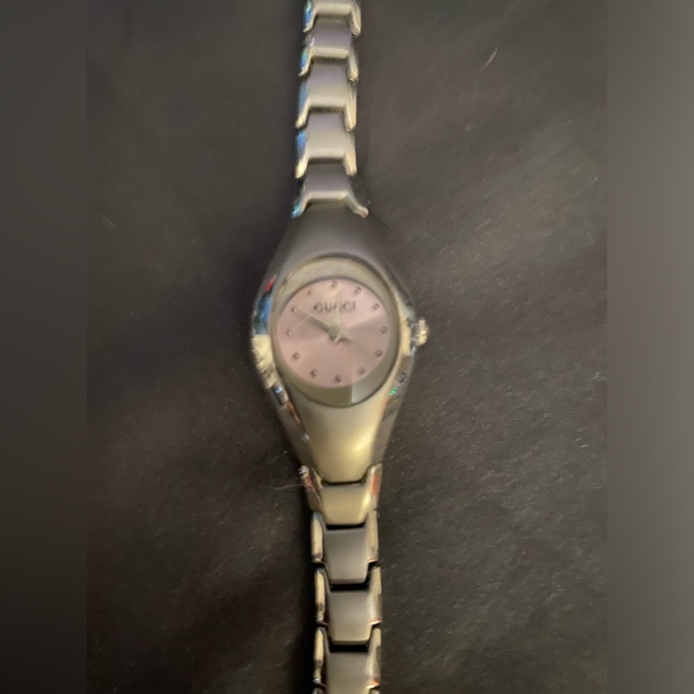 GUCCI Womens watch